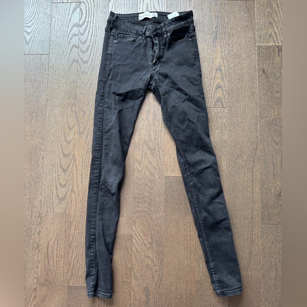 Abercrombie & Fitch Charcoal Super Skinny Jeans